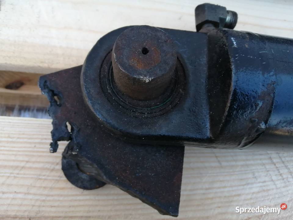 Siłownik poziomowania Cat TH 360B