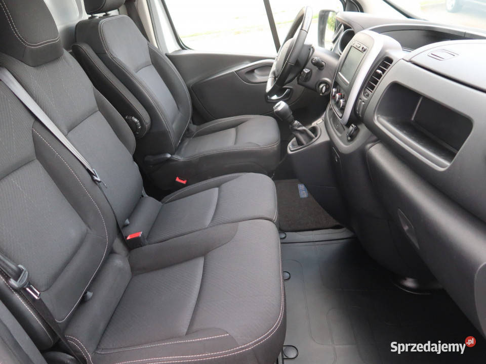 Renault Trafic 20 dCi światła do jazdy dziennej Bielany Wrocławskie