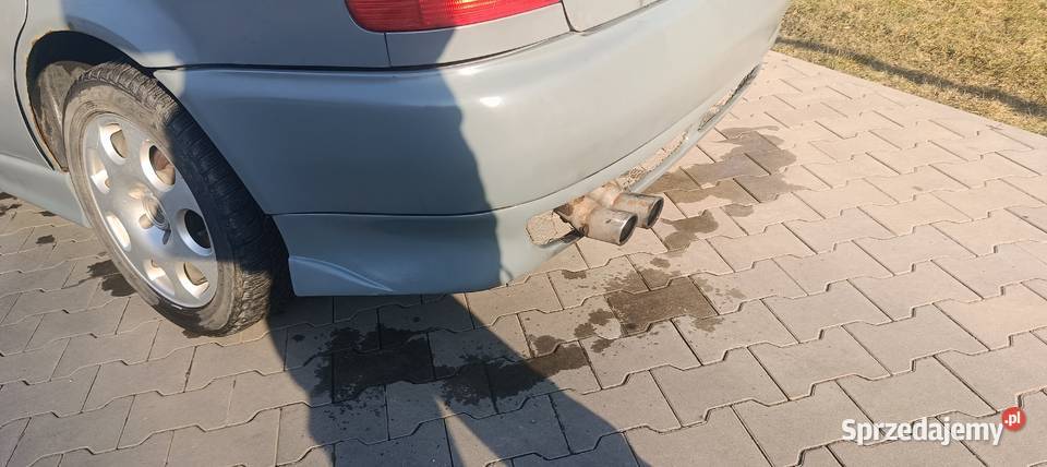 Zderzak Tył Sedan Audi A4 B5 a26 osobowe śląskie Myszków sprzedam