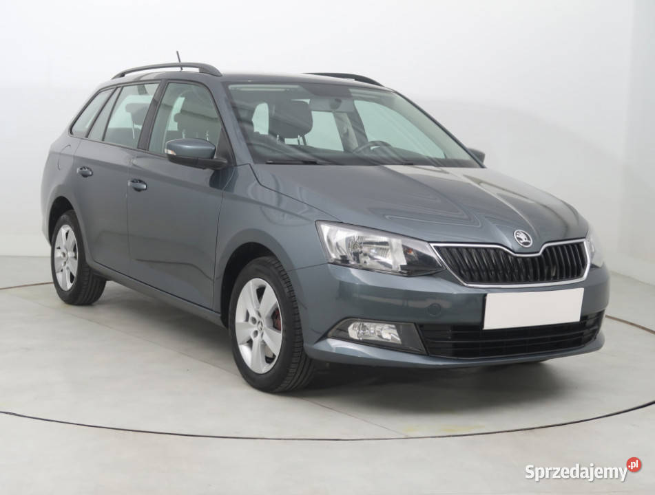 Skoda Fabia 10 TSI wielofunkcyjna kierownica