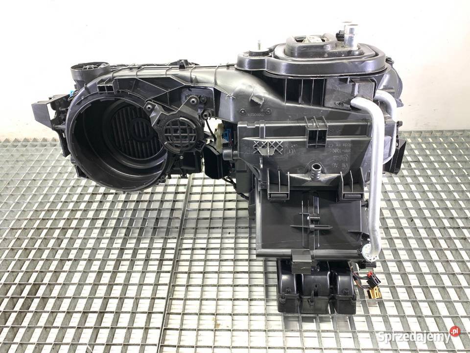 NAGRZEWNICA KOMPLETNA KOMBAJN AUDI Q3 II Nagrzewnice