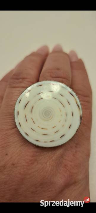 Pierścionek srebrny z muszlą mazowieckie Radom