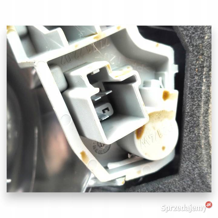 LAMPA PRAWA Volvo C30 LIFT 20062012 prawy tył osobowe