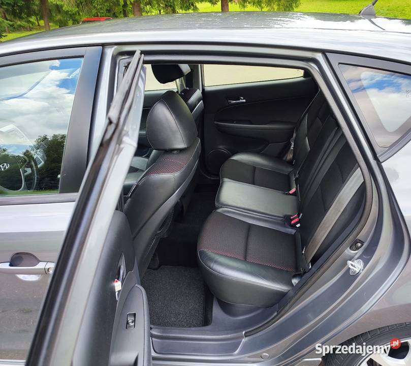 Ładny nie zgnity Hyundai i30 14 benzyna z gazem bluetooth