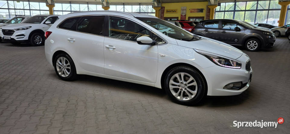 Kia Ceed 20142015 Opis W podanej roczna klimatyzacja Mysłowice