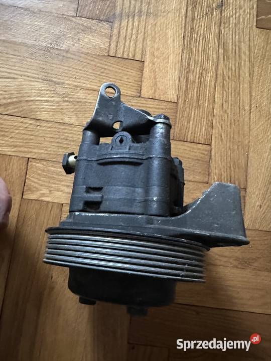 Pompa wspomagania BMW e36 M52 mazowieckie Ożarów Mazowiecki