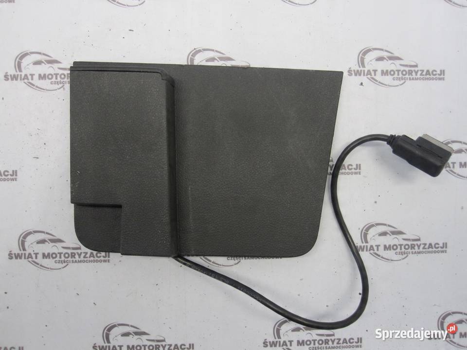SKODA RAPID SPACEBACK gniazdo AUX USB 5JB857367A sprzedam
