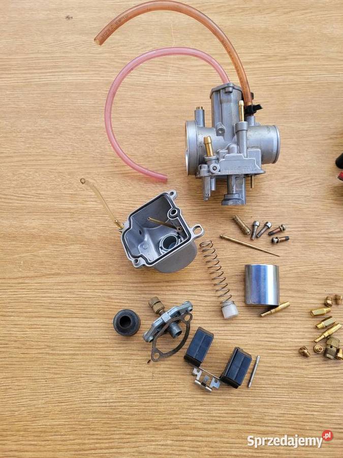 Sprzedam dwa gaźniki 28 pwk są w stanie i Gaźniki Wieluń