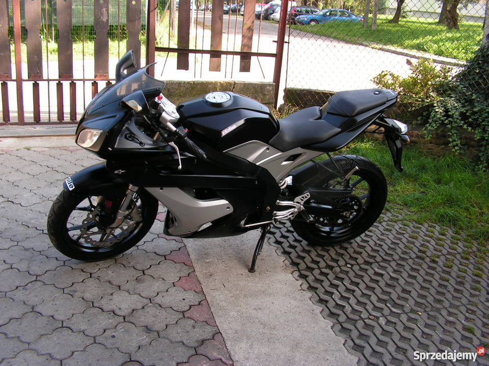 PEUGEOT XR7 50 derbi gpr rs2 aprilia rs yamaha t