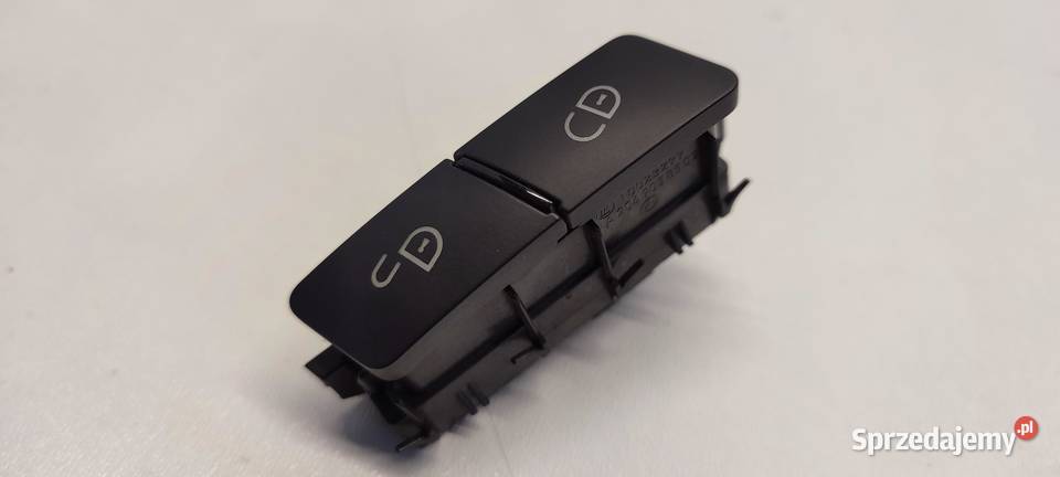 MERCEDES X117 CLA PRZYCISK BLOKADY DRZWI osobowe