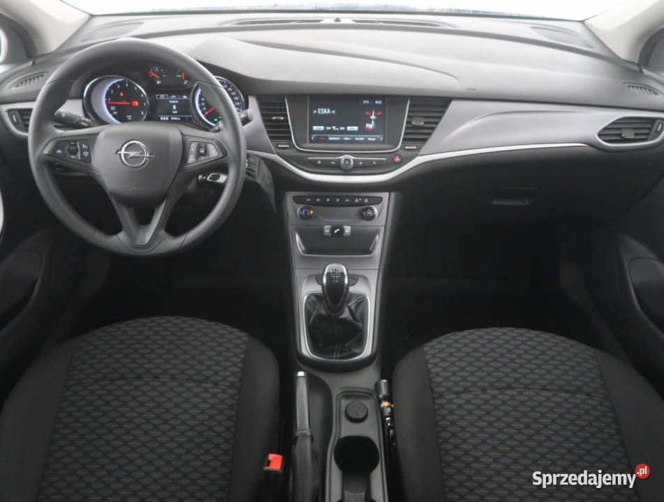 Opel Astra 10 Turbo manualna Bielany Wrocławskie