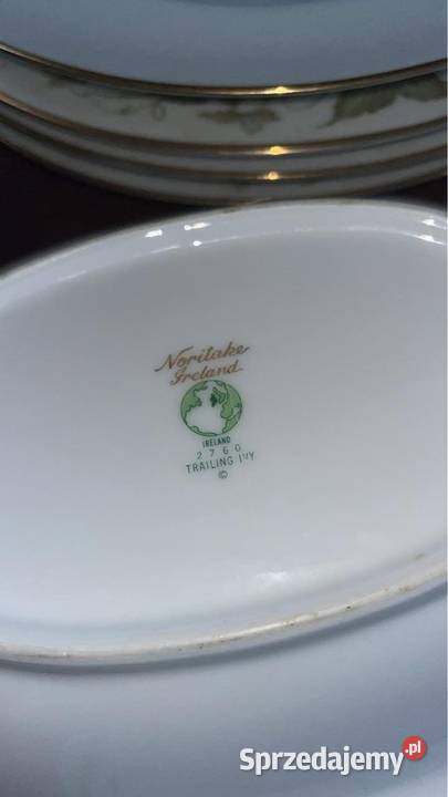 Sosjerka z syg Noritake IRELAND Liście na