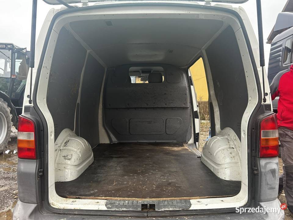 VW Transporter 19 tdi 2005 uszkodzony Dubiecko