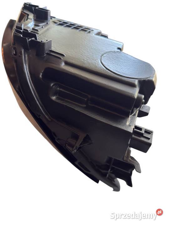 Volvo XC60 II LIFT Oryginalna Prawa Lampa Przód prawe Łódź