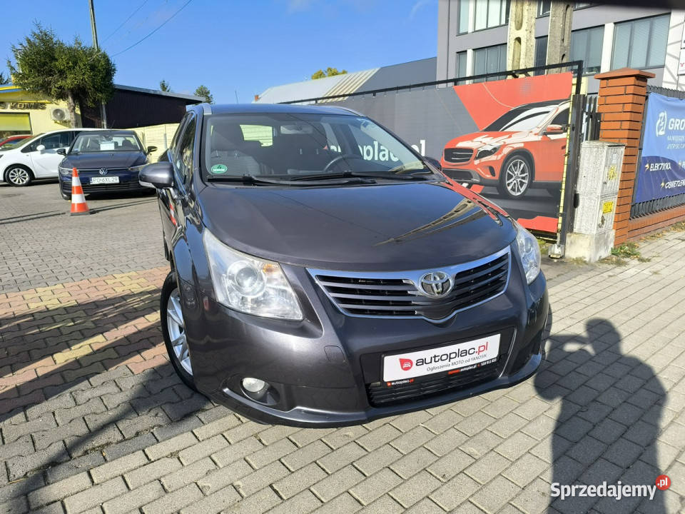 Toyota Avensis 18 VVTi 147 Klimatronic Navi Łuków