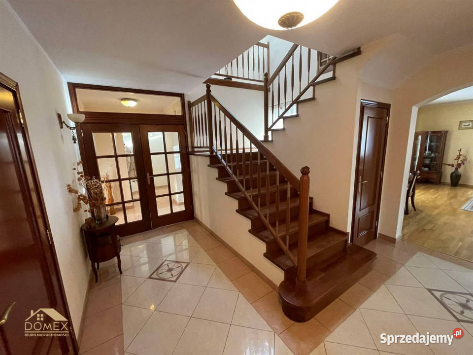 sprzedaży domu wolnostojącego 250m2 Skoczów 250m2 sprzedam