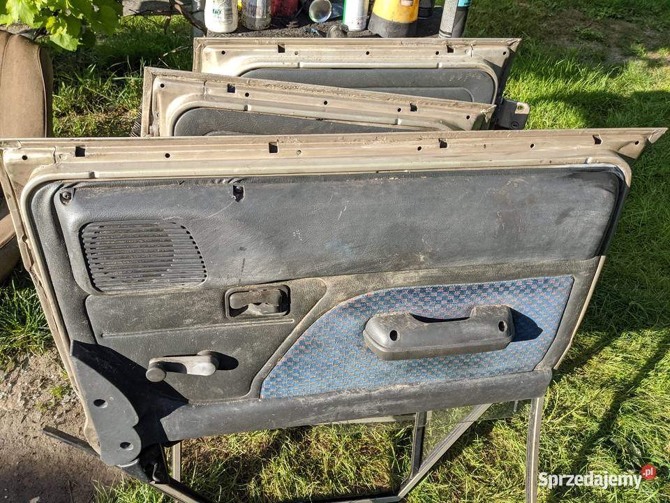 Emblemat metalowy znal FSO Coupe akwarium Stalowa Wola