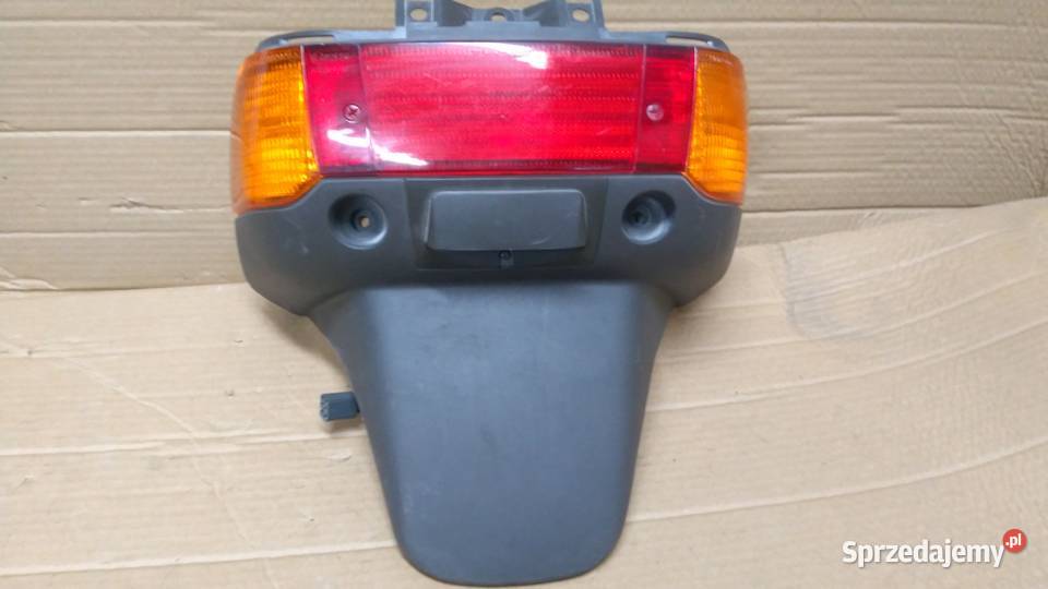 Lampa tył błotnik TRIOM Piaggio Sfera OEM Bielsk Podlaski