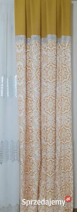 Zasłony miodowe koło mandala Mława