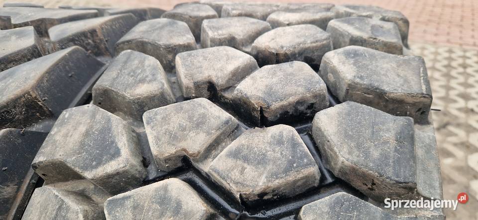 12165 30570165 BOBCAT Starco BKT 90 bieżnik 14PR