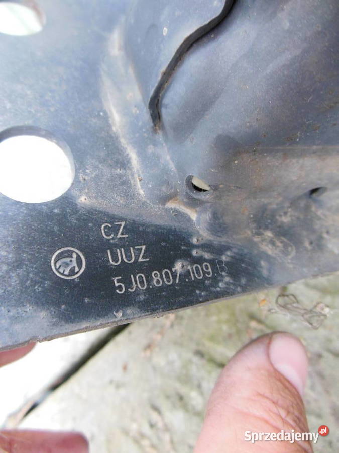 FABIA 2 II 5J ROOMSTER 2007 5J0807109B BELKA Kozy