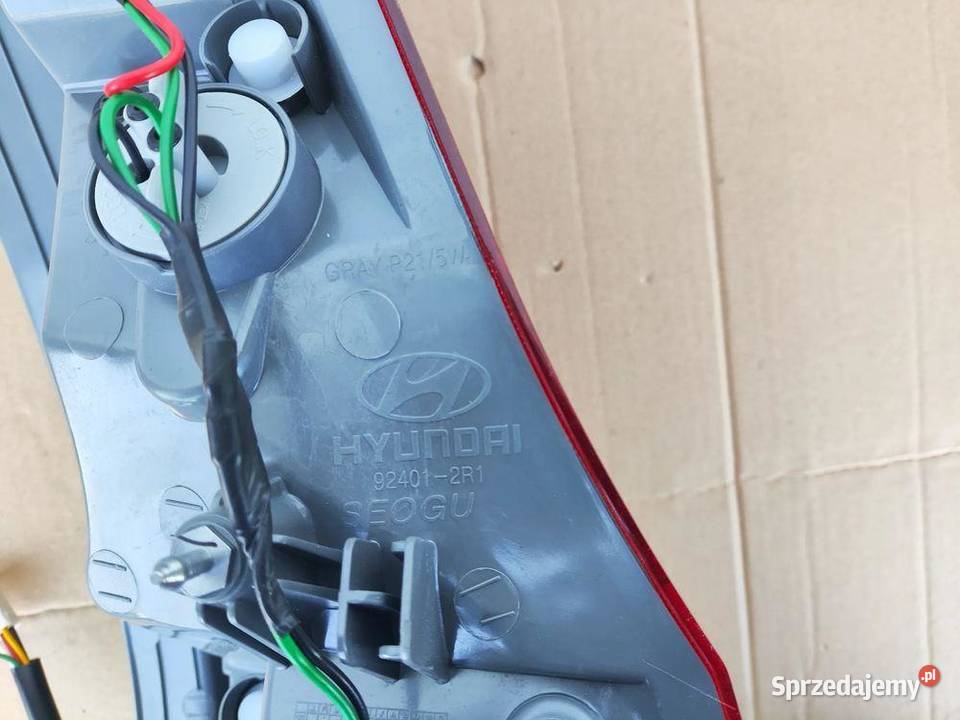 HYUNDAI I30 KOMBI 0712 LAMPA LEWA TYŁ
