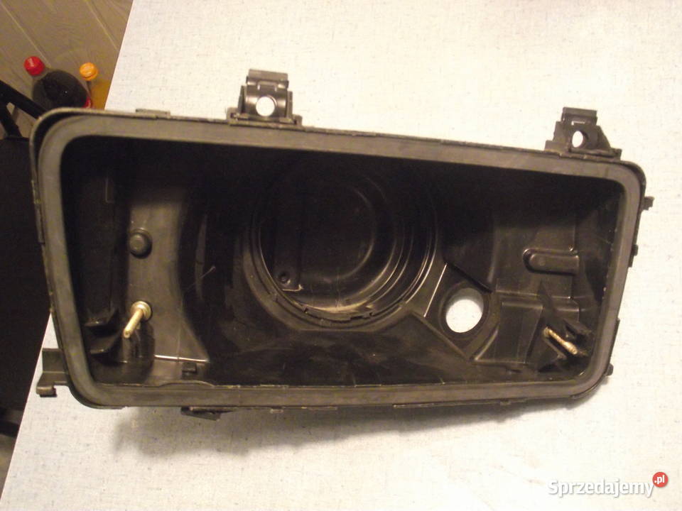 Audi 80 B3 Puszka reflektora prawego Hella Wrocław