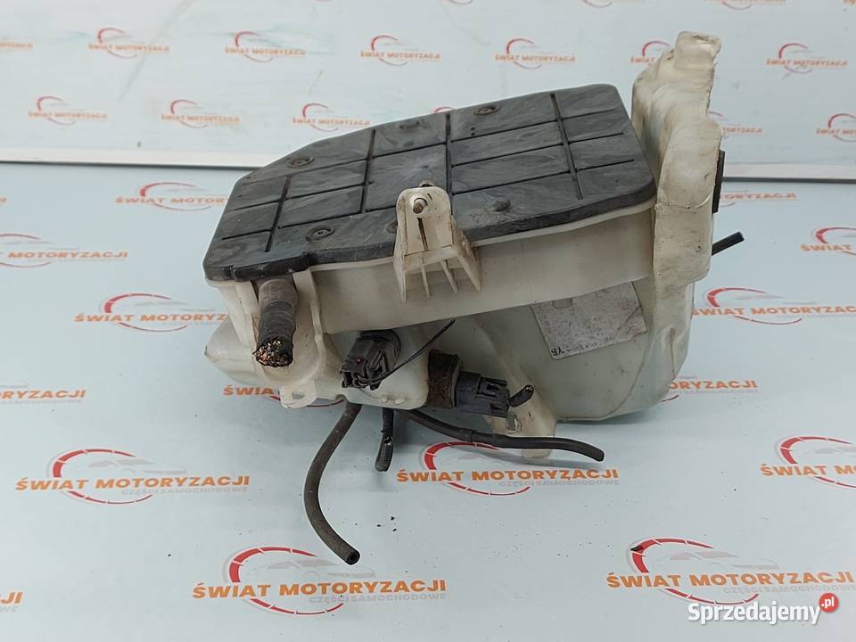 VOLVO C30 12r zbiorniczek spryskiwaczy 31333481