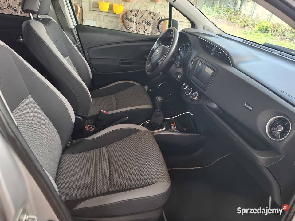 Auto z salonu w Polsce serwisowane pełna Gostyń