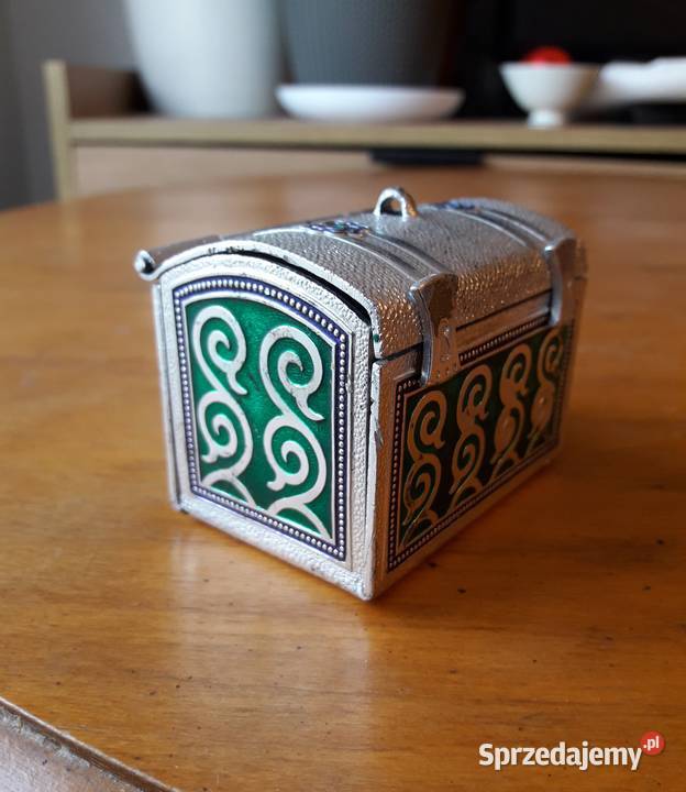 Mały kuferek aluminiowy kasetka na pierścionki pomorskie Gdynia