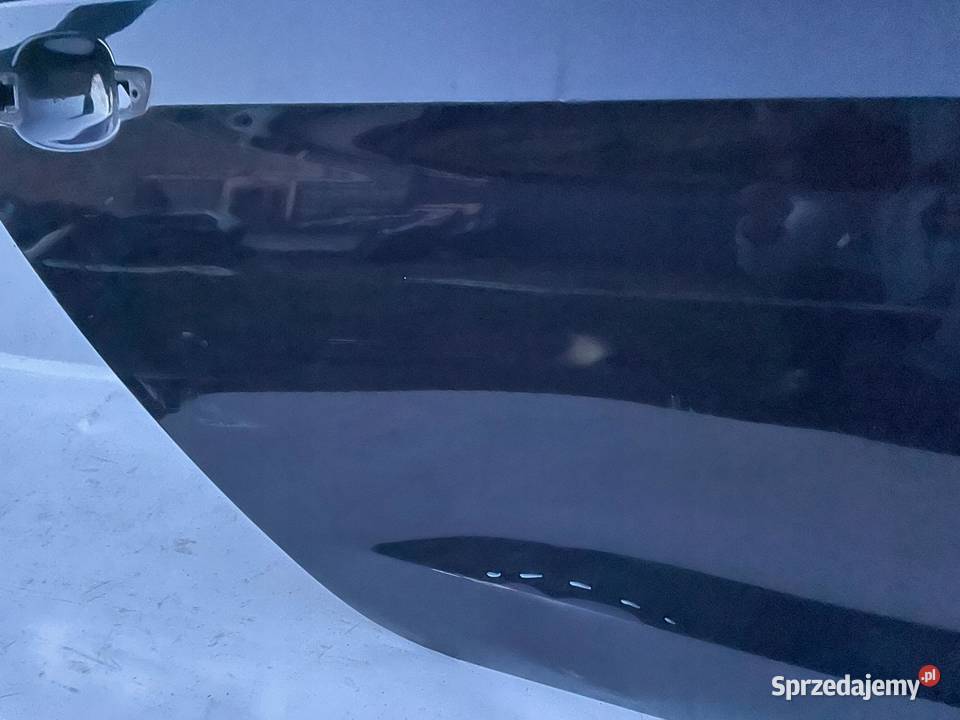VW GOLF VII 12 KOMBI DRZWI PRAWY TYŁ TYLNE