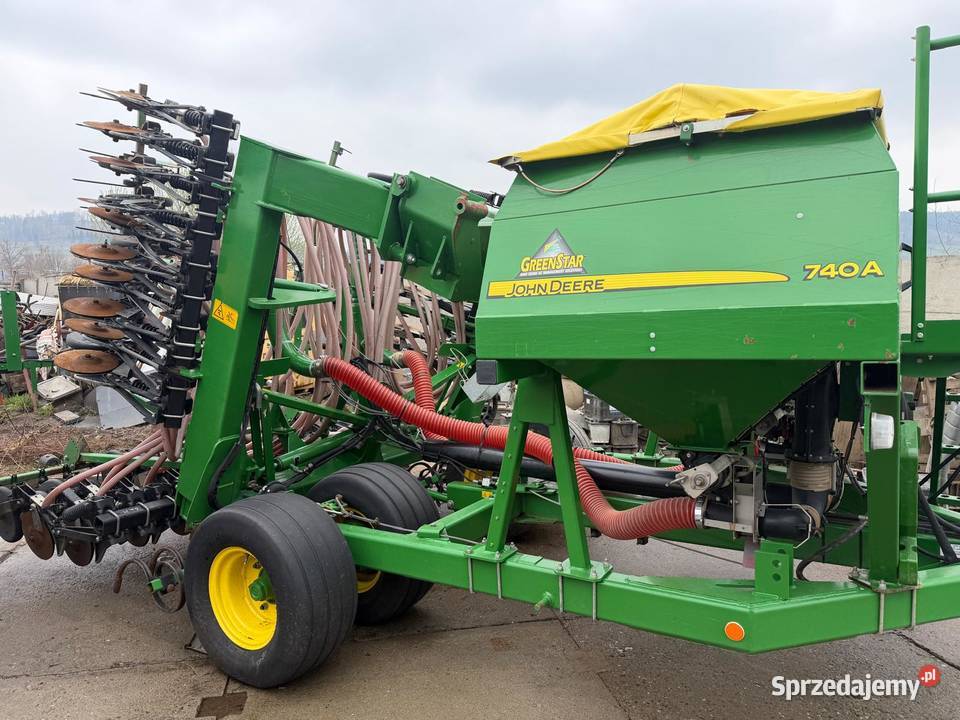 Siewnik zbożowy John Deere 740A Nowa Ruda