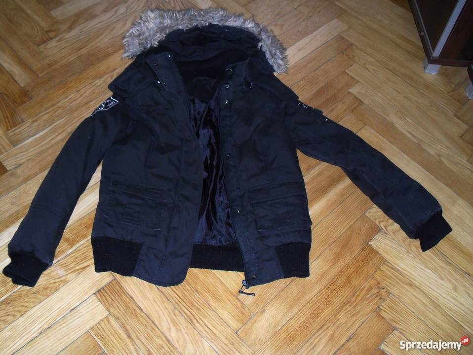 CZARNA KURTKA PUCHOWA Z KAPTUREM RUNIWERSALNY