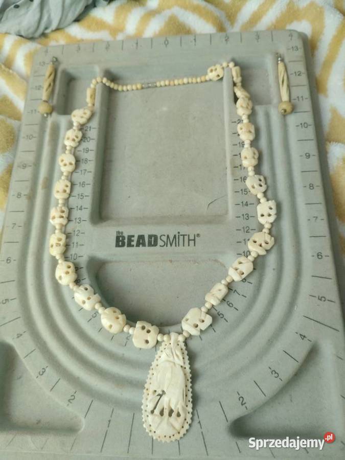 Naszyjnik z kości sł Świdnica