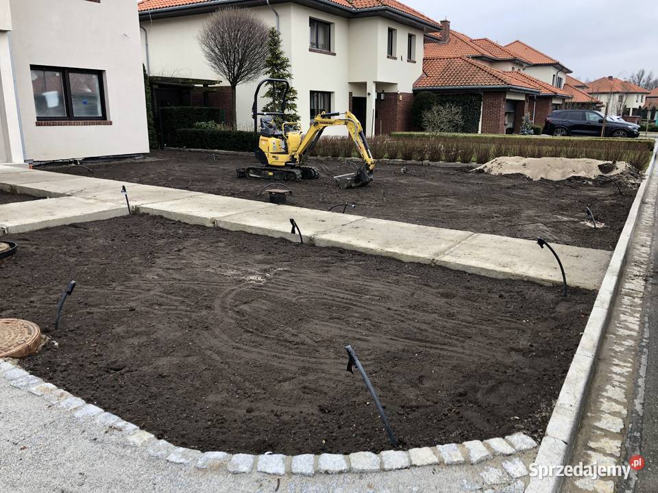 Nawożenie ziemi humusowanie niwelacja terenu Wrocław
