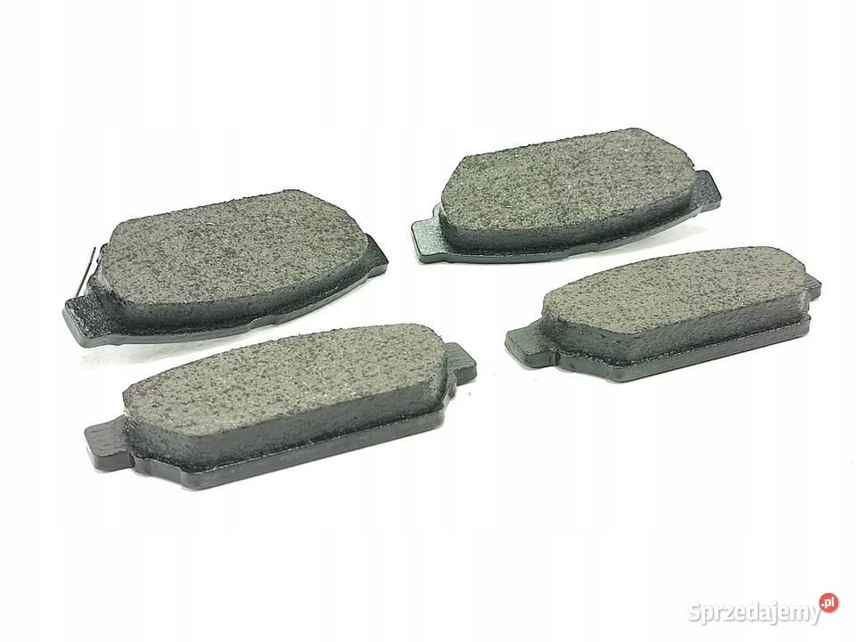 KLOCKI HAMULCOWE TYŁ MITSUBISHI CARISMA 16