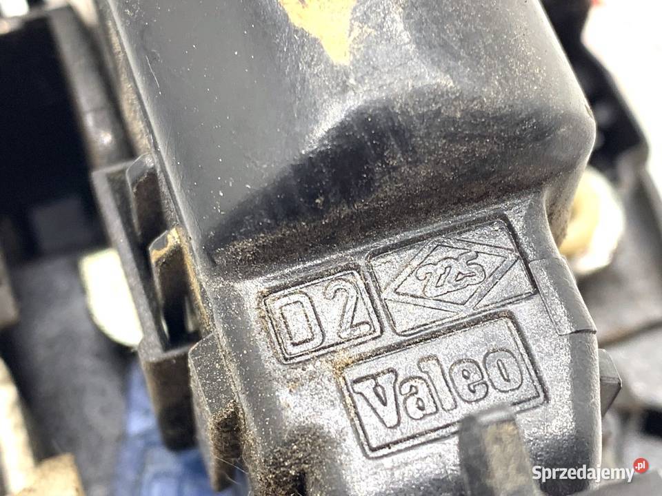 ZAMEK DRZWI PRAWY PRZÓD DACIA DOKKER Minivan Motoryzacja