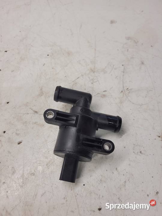 DODATKOWA POMPA WODY AUDI VW 4H0121671D Przystajń
