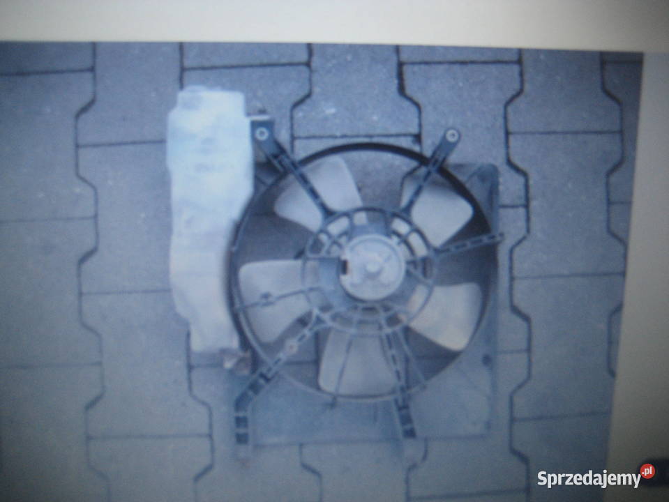 daihatsu sirion 0204r 10 benzyna wentylator Rakoniewice