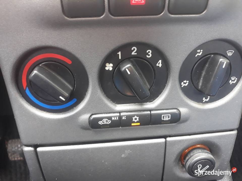 OPEL ZAFIRA A 16i 101 2004r Zgierz