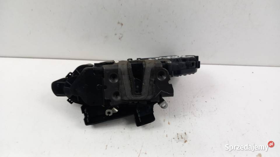 LAND ROVER DISCOVERY IV ZAMEK DRZWI PRZÓD LEWY Zbierkowo sprzedam