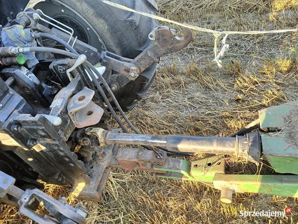 Prasa rolująca John Deere 550 Daleszyce