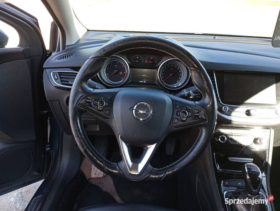 Wypożyczalnia wynajem auta samochodu Opel Astra Rok produkcji 2017 Płock