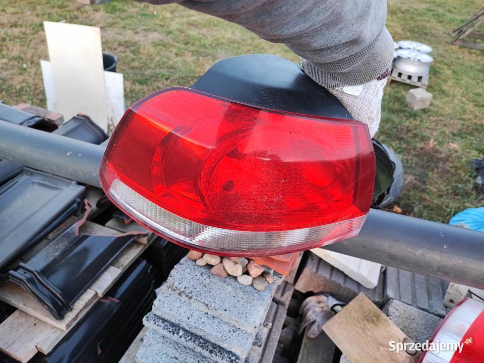 Golf 6 tyl zderzak lakier LA7T belka lampy Rok produkcji 2009 Części samochodowe sprzedam