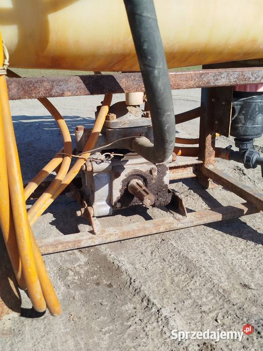 Opryskiwacz 300 litrów Zawieszane