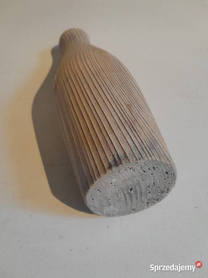 Stary drewniany wazon wazonik lite drewno Dąbrowa Górnicza