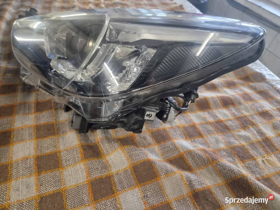 Mazda 2 III DJ 1419 lampa prawa i lewa Full LED Cedynia
