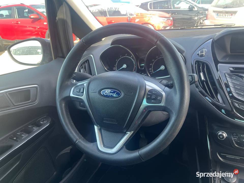 FORD B 10 SCTi Ecoboost 125 Titan DP931 uszkodzony