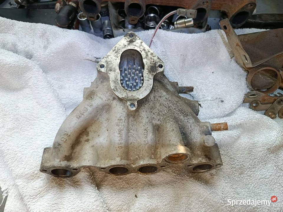 KOLEKTOR SSĄCY AUDI 80 B4 20 051129713 Suwałki