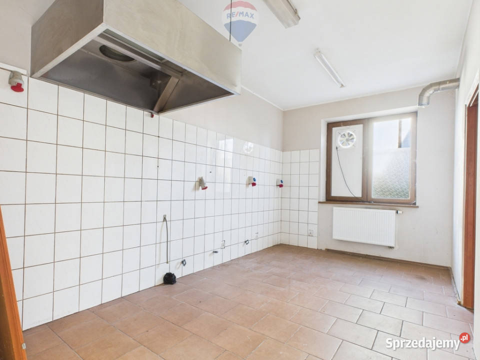 Dom z lokalem Cedry Wielkie